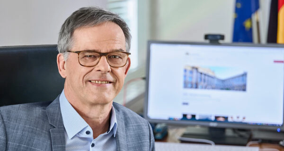 Rudolf Hoogvliet, Medienstaatssekretär in Baden-Württemberg